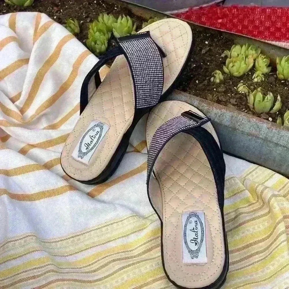 Italina sandals - Picture 1 of 6